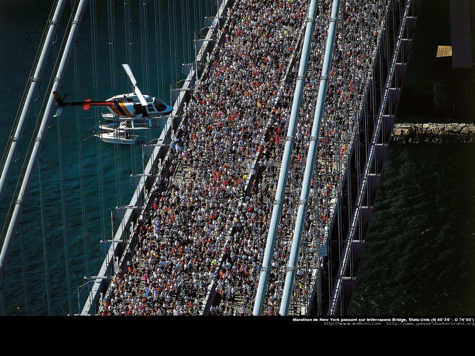 Marathon crossing the Verrazano Bridge, New York, United States