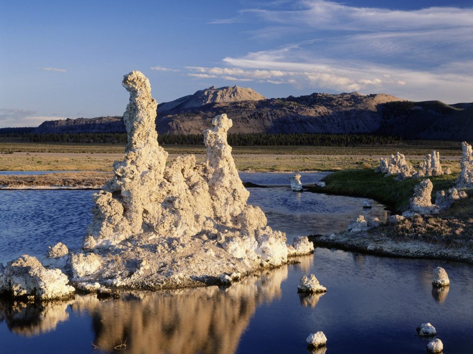 Mono_Lake_California