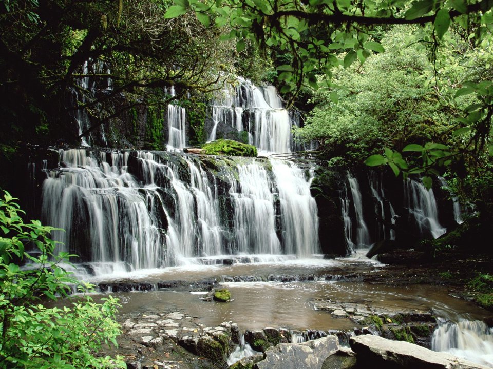 Purakaunui_Falls_The_Catlins_South_Island_New_Zealand