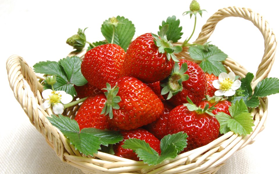 Strawberry_photos_Fresh_Strawberry_Picture_F045067