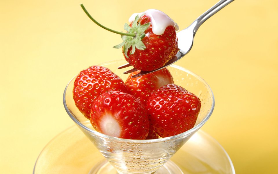 Strawberry_photos_Fresh_Strawberry_Picture_F045093