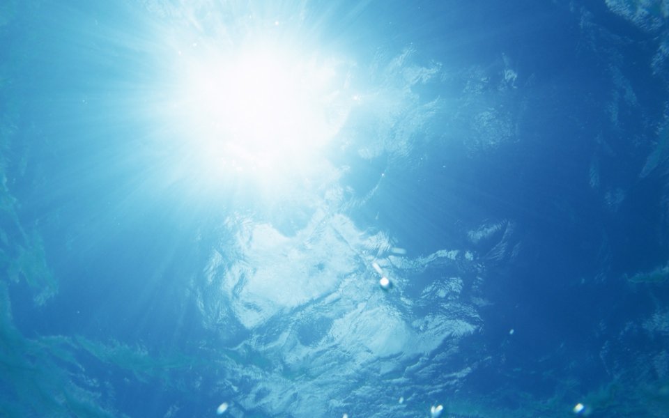 Wallcoo_com_sunlight_into_the_sea_water_Okinawa_sky_beach_Okinawa_JY091_350A