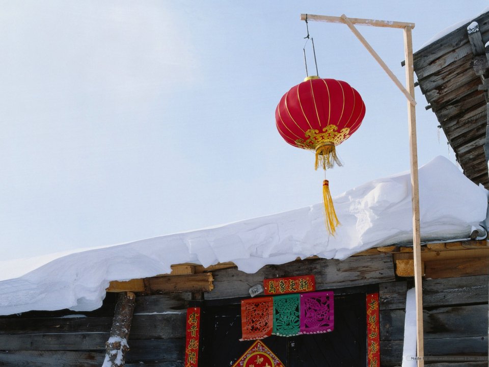 中国雪乡红灯笼与传统春节装饰