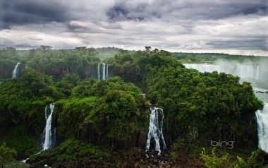 17 Iguazu Waterfalls