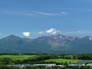 日本北海道大雪山脉夏季风光