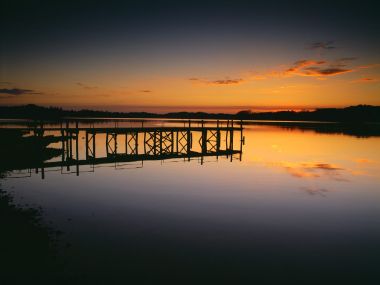 Fishing_Pier_at_Sunset_Fort_Loudon_Lake_Knoxville