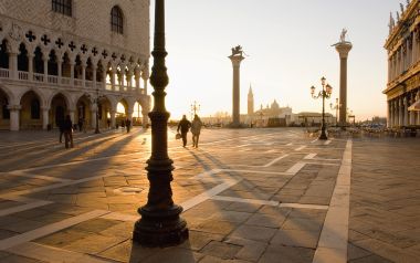 Italy, Alba su Piazza San Marco, Venezia (Sunrise on the Piazza San Marco)