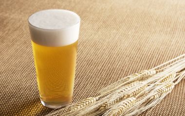 JW010_350A_glass_of_beer