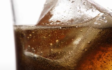 JW161_350A_Cola_Close_up_of_Cola_and_ice