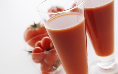 JW195_350A_tomato_juice