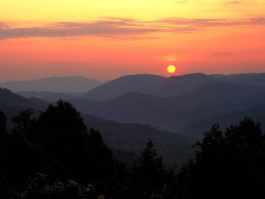 Maloney_Point_Sunrise_Great_Smoky_Mountains_National_Park