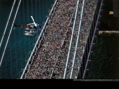 Marathon crossing the Verrazano Bridge, New York, United States