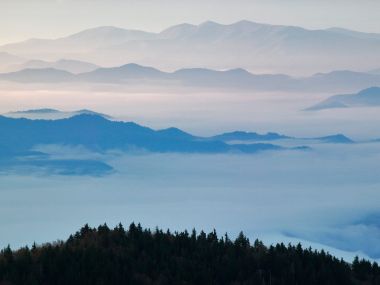 Mountain_Ridges_at_Sunrise_Great_Smoky_Mountains