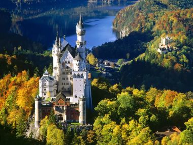 Neuschwanstein_Castle_Bavaria_Germany