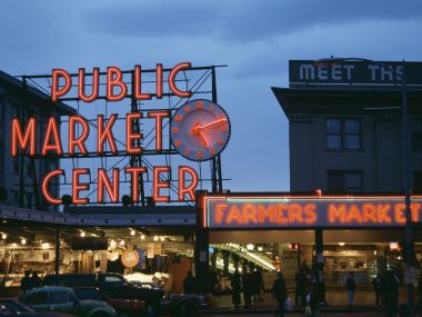 Pike_Place_Market_Seattle_Washington