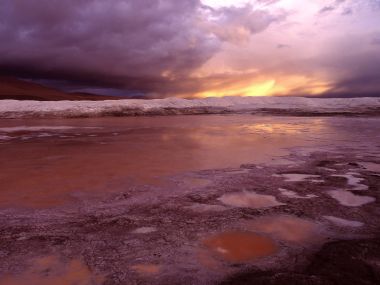 Storm_over_the_Lagoon_II_Laguna_Colorado_Bolivia