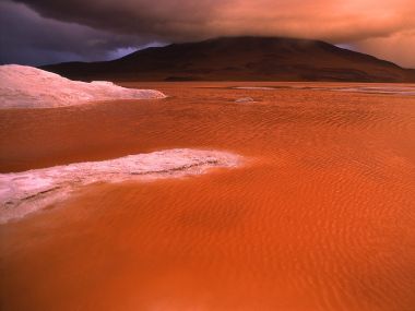 Storm_Over_the_Lagoon_Laguna_Colorado_Bolivia