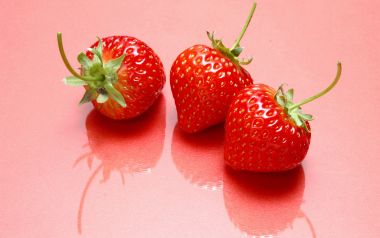 Strawberry_photos_Fresh_Strawberry_Picture_F045029