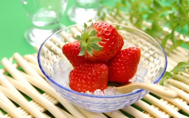 Strawberry_photos_Fresh_Strawberry_Picture_F045079